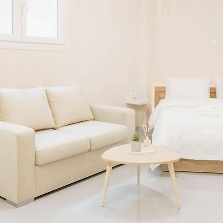 Modern Hiding Place In The Heart Of 아테네 외부 사진