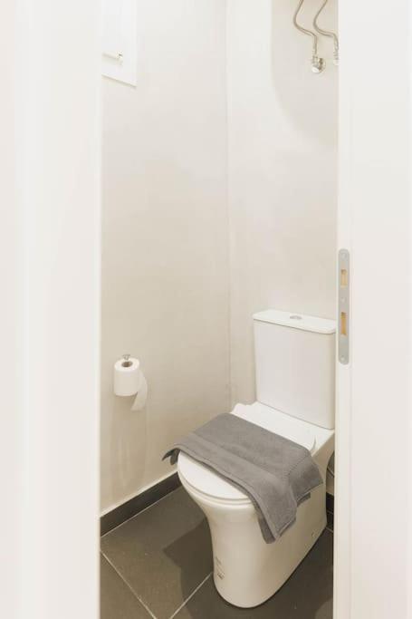 Modern Hiding Place In The Heart Of 아테네 외부 사진