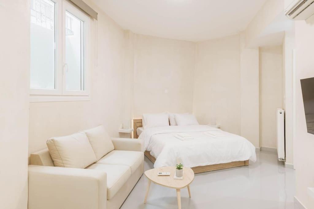 Modern Hiding Place In The Heart Of 아테네 외부 사진
