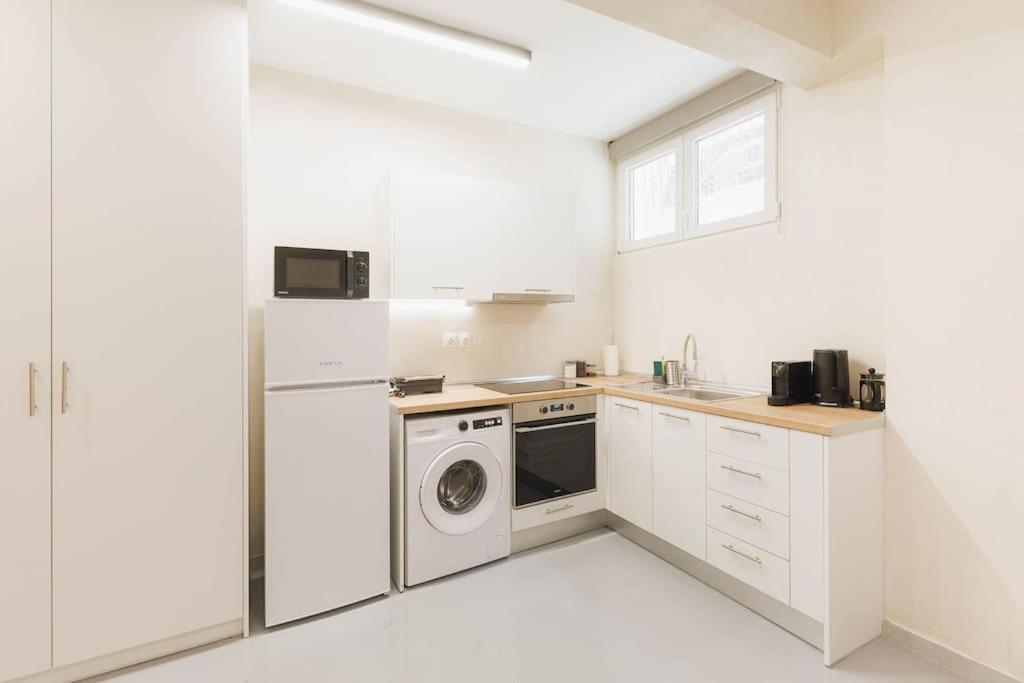 Modern Hiding Place In The Heart Of 아테네 외부 사진